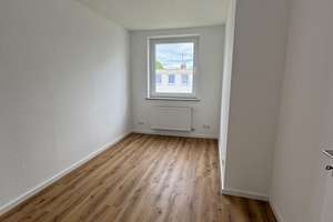 Erstbezug nach Renovierung: helle 4-Zimmer-Wohnung mit Südbalkon - provisionsfrei – Hengistweg 25, 32257 Bünde – Vorschaubild 15