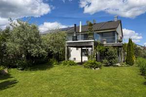 Wohnen neu definiert - Architektenhaus mit Garten, Sonnendeck und Alpenblick – Spitzentränkbogen xx, 85625 Glonn – Vorschaubild 1
