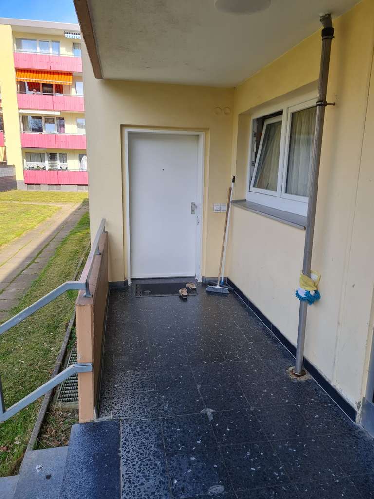 Immobilie in Bielefeld - Kapitalanleger aufgepasst : Vermietete 5 Zi.-ETW im Erdgeschoss in Bielefeld-Baumheide - Bild 2
