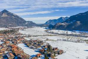 Rarität in malerischer Lage:
Einzigartiges Anwesen im Landhaus-Stil mit Gästebereich und Alpenblick – Die vollständige Adresse der Immobilie erhältst du vom Anbieter., 83259 Schleching – Vorschaubild 29