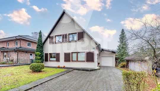 Bild von Ein- oder Zweifamilienhaus in Feldrandlage von Hamburg-Duvenstedt