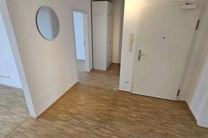 Leerstehende 4-Zimmer-Wohnung mit idealem Grundriss & West-Balkon – Die vollständige Adresse der Immobilie erhältst du vom Anbieter., 81829 Messestadt Riem, München – Vorschaubild 2