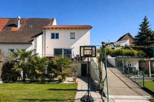 Modernes Einfamilienhaus KfW-70, Energieklasse A+ – Großer Garten mit Pool und Terrasse – Die vollständige Adresse der Immobilie erhältst du vom Anbieter., 68307 Sandhofen, Mannheim – Vorschaubild 2