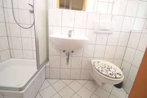 gemütliche 1-Zi.-Wohnung mit Wintergarten im Herzen von Erfurt! – Stauffenbergallee 44, 99085 Krämpfervorstadt, Erfurt – Vorschaubild 4