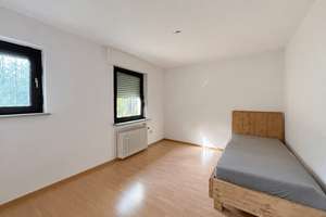 Vielseitiges Zweifamilienhaus mit Garten, Balkon und ausgebautem Dachgeschoss in OB-Dümpten – Die vollständige Adresse der Immobilie erhältst du vom Anbieter., 46045 Dümpten, Oberhausen – Vorschaubild 4