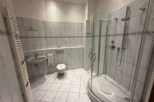 Eigene Wohnideen verwirklichen in einer charmanten Altbauwohnung mit Stellplatz in zentraler Lage! – Die vollständige Adresse der Immobilie erhältst du vom Anbieter., 45888 Bulmke-Hüllen, Gelsenkirchen – Vorschaubild 9