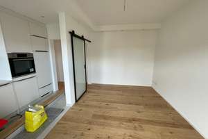 Moderne, helle, kernsanierte zentrale 2,5-Zi-Wohnung mit grossem Balkon in Lörrach – Mozartstraße 8, 79539 Lörrach – Vorschaubild 9