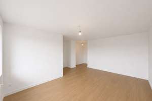 Provisonsfreie Eigentumswohnung im 7. OG - Bonn-Hardtberg | 49,5 m² | Vollrenoviert – Die vollständige Adresse der Immobilie erhältst du vom Anbieter., 53123 Duisdorf, Bonn – Vorschaubild 3