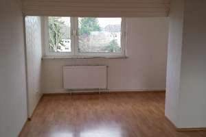 vier Zimmer DG Wohnung in Essen, Freisenbruch – Bochumer Landstraße 343, 45279 Freisenbruch, Essen – Vorschaubild 5