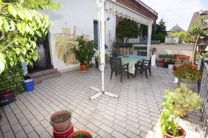 Kapitalanlage oder Selbstnutzung - Haus mit vielen Möglichkeiten – Werrastraße 1, 47443 Hochstraß, Moers – Vorschaubild 2