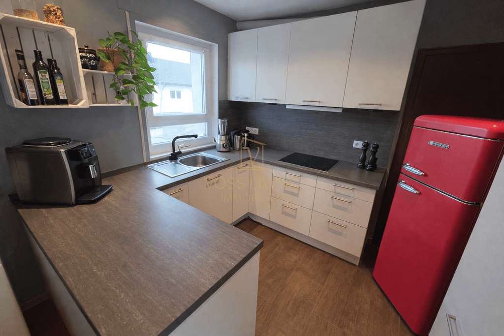 Immobilie in Schöneck - Saniertes+gepflegtes Einfamilienhaus mit ELW in gehobener Wohnlage mit Sonnenterrasse+Traumblick - Bild 4