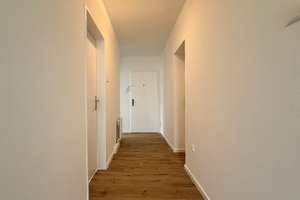Ideal für Eigennutzer: Bezugsfreie 3-Zimmerwohnung mit Balkon in Köln-Mülheim! – Die vollständige Adresse der Immobilie erhältst du vom Anbieter., 51065 Mülheim (Ortsteil), Köln – Vorschaubild 2