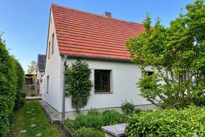 Attraktive Doppelhaushälfte in Dresden-Rochwitz!