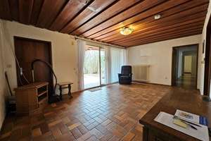XXL-Bungalow mit viel Potenzial und tollen Nutzungsmöglichkeiten in ruhiger Lage von Hiltpoltstein – Die vollständige Adresse der Immobilie erhältst du vom Anbieter., 91355 Hiltpoltstein – Vorschaubild 7