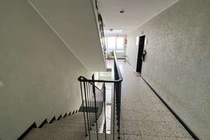 Für Kapitalanleger: Vermietete und sehr gepflegte Dachgeschosswohnung mit Aufzug in zentraler Lage – Hans-Böckler-Straße 29, 47506 Neukirchen-Vluyn – Vorschaubild 3