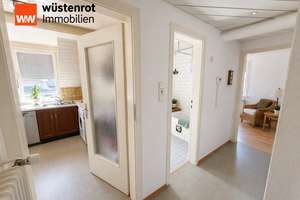 Dachgeschosswohnung auf zwei Ebenen mit Garage, Keller & Ausbaupotenzial – Die vollständige Adresse der Immobilie erhältst du vom Anbieter., 72770 Betzingen, Reutlingen – Vorschaubild 4
