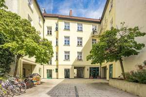 2-Zimmer-Altbaujuwel in begehrter Lage zwischen Isar und Isartor – Die vollständige Adresse der Immobilie erhältst du vom Anbieter., 80331 Lehel, München – Vorschaubild 8