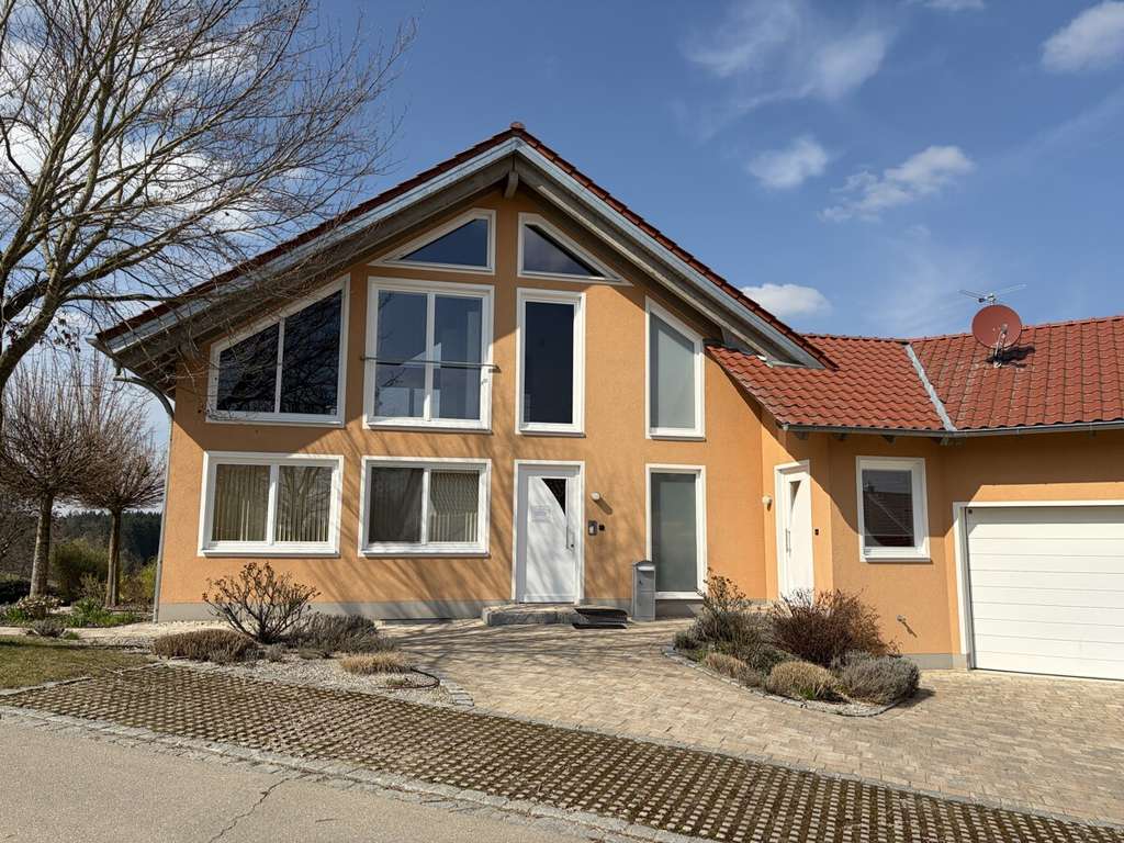 Immobilie in Adelzhausen - Sofort frei! Ortsrand! Großzügiges Architektenhaus mit Ausbaupotential an der A8/Adelzhausen - Bild 4