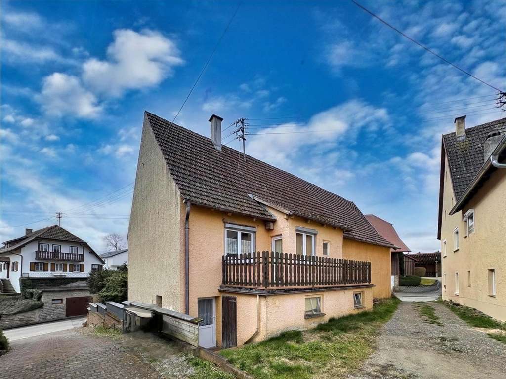 Immobilie in Haigerloch - Ehemaliges Bauernhaus mit Scheune - Ihr Zuhause! - Bild 1