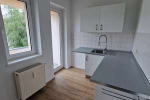 Heiße TAGE - Cooler DEAL - jetzt zwei Kaltmieten frei* - Einbauküche ist schon drin ! – Luxemburgstraße 26, 39114 Cracau, Magdeburg – Vorschaubild 5