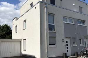 Exklusives, modernes Reihenendhaus in Krefeld-Inrath – ca. 142 m² Wohnfläche, 260 m² Grundstück, 3