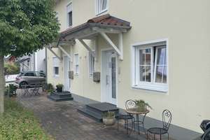 Schöne DHH in toskanischem Stil, gehobene Ausstattung, Garage mit Carport, sehr gepflegt – Die vollständige Adresse der Immobilie erhältst du vom Anbieter., 86836 Graben – Vorschaubild 2