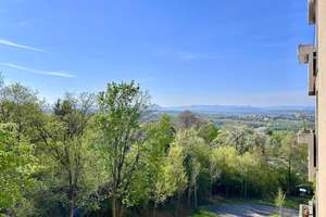 Gepflegte 2-Zimmer-Wohnung mit Aufzug, EBK, Balkon und TG-Stellplatz – Die vollständige Adresse der Immobilie erhältst du vom Anbieter., 73207 Plochingen – Vorschaubild 3