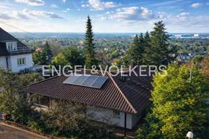 Panoramalage am Turmberg – Villenanwesen mit besonderer Aussicht