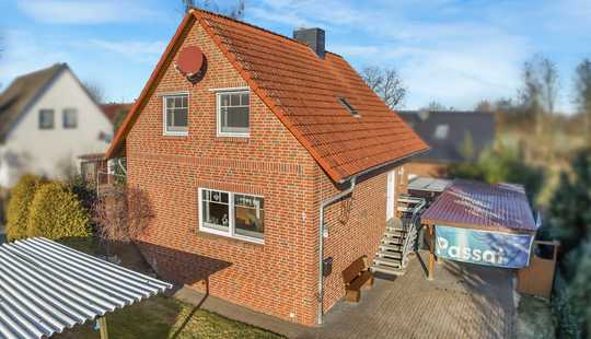 Bild von Saniertes Wohnhaus mit Keller und Carport in verkehrsberuhigter Seitenstraße