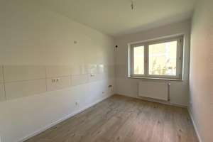 Renovierte 3-Zimmer-Wohnung mit Wannenbad in Wilhelmshaven City zu sofort! – Kolberger Straße 13, 26382 Bant, Wilhelmshaven – Vorschaubild 4