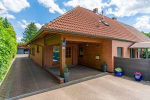 Refugium auf traumhaften Grundstück (Eigenland!)