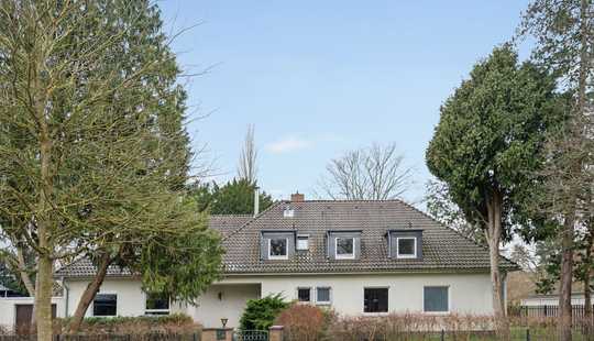 Bild von Stilvolles Wohnen nahe der Leine! Großes Einfamilienhaus in sehr guter Lage von Hannover - Döhren