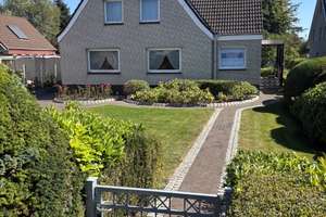 Großzügiges Einfamilienhaus mit zusätzlichem Grundstück – Schönberger Landstraße 6, 24232 Schönkirchen – Vorschaubild 1