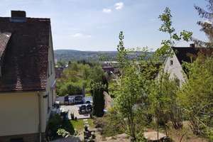 Zweifamilienhaus mit unverbaubarem Blick auf das Saaletal – Die vollständige Adresse der Immobilie erhältst du vom Anbieter., 97616 Bad Neustadt an der Saale – Vorschaubild 3