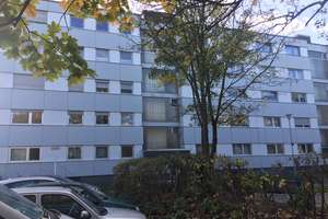 Gepflegte 5-Zimmer-Wohnung mit Balkon in Mönchengladbach