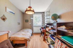 Familienfreundliches Reihenmittelhaus mit Charakter und Ausbaupotenzial – Die vollständige Adresse der Immobilie erhältst du vom Anbieter., 81476 Forstenried, München – Vorschaubild 10