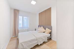 Möbliertes WG-Zimmer zentral In West – Schwabstr. 34, 70197 Rotebühl, Stuttgart – Vorschaubild 1