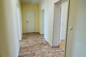 Helle und neu renovierte 3-Zimmer-Dachgeschosswohnung mit Balkon – Die vollständige Adresse der Immobilie erhältst du vom Anbieter., 39112 Sudenburg, Magdeburg – Vorschaubild 3