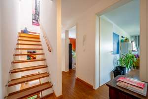 Architektur seiner Zeit voraus – Modernes Reihenendhaus mit Dachatrium am Riedberg (Altkönigblick) – Die vollständige Adresse der Immobilie erhältst du vom Anbieter., 60438 Kalbach-Riedberg, Frankfurt am Main – Vorschaubild 7
