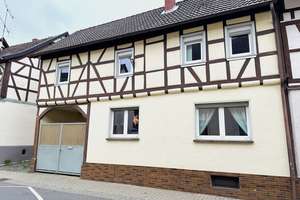Einfamilien-Bauernhaus mit Künstler-Atelier
