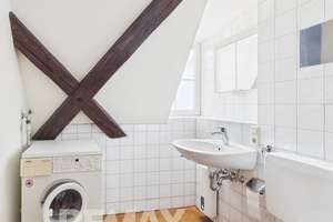 EINE RARITÄT - PROVISIONSFREI
Schnuckelige 2-Zimmer-DG-Wohnung mit sonnigem Balkon in Stuttgart-Hof – Die vollständige Adresse der Immobilie erhältst du vom Anbieter., 70378 Hofen, Stuttgart – Vorschaubild 7