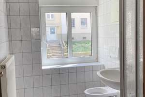 Hochparterre-Wohnung im Musikerviertel frei! – Senefelderstraße 18, 6712 Zeitz – Vorschaubild 2