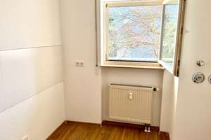 Chemnitz-Grüna: Sonnige 2-Raumwohnung mit Balkon + Tiefgaragenstellplatz in ruhiger Lage! – Die vollständige Adresse der Immobilie erhältst du vom Anbieter., 9224 Grüna, Chemnitz – Vorschaubild 5