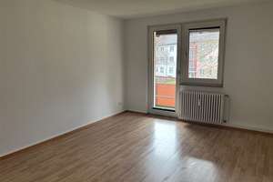 3 Zimmer-Dachgeschosswohnung in Wiesbaden  – Die vollständige Adresse der Immobilie erhältst du vom Anbieter., 65193 Nordost, Wiesbaden – Vorschaubild 13
