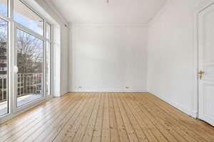 Stilvolle Altbauwohnung in Altona mit hohen Decken, Dielenboden und Balkon – Die vollständige Adresse der Immobilie erhältst du vom Anbieter., 22767 Altona-Altstadt, Hamburg – Vorschaubild 4