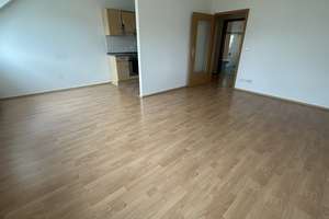 Schlafzi. hofseitig - EBK vorhanden *** - Bad mit Fenster - frei ab 1.7.26 – Frankenberger Str. 195, 9131 Ebersdorf, Chemnitz – Vorschaubild 5
