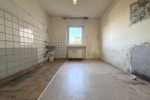Familienfreundliches Haus mit großem Garten – Die vollständige Adresse der Immobilie erhältst du vom Anbieter., 2708 Löbau – Vorschaubild 4