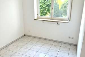 Helle und geräumige 3-Zimmer-Wohnung mit Terrasse in Neu-Ulm/Reutti gelegen. – Neu-Ulmer Str. 24, 89233 Neu-Ulm – Vorschaubild 12