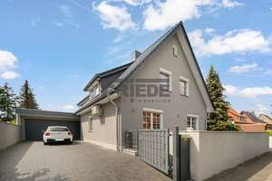 Umfangreich modernisiertes Einfamilienhaus mit Doppelgarage, Sauna und ausgebautem Dachgeschoss – Die vollständige Adresse der Immobilie erhältst du vom Anbieter., 29525 Uelzen – Vorschaubild 2