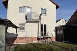 Einfamilienhaus von privat in guter Lage zu verkaufen – Die vollständige Adresse der Immobilie erhältst du vom Anbieter., 85055 Nordost, Ingolstadt – Vorschaubild 1